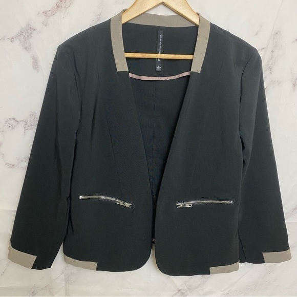 W118 by Walter Baker Fitted Open Front Blazer - H3 - Picture 1 of 5